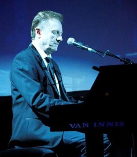 Piano's Van Innis - News & Links