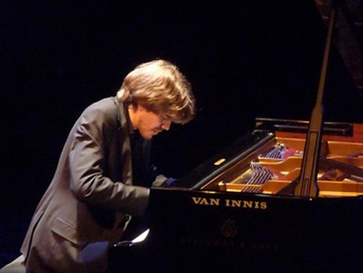 Piano's Van Innis - Convertverhuur